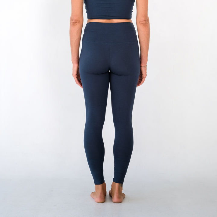 Yoga Leggings 'Orlo', samtweich und luftig leicht / vervola GmbH