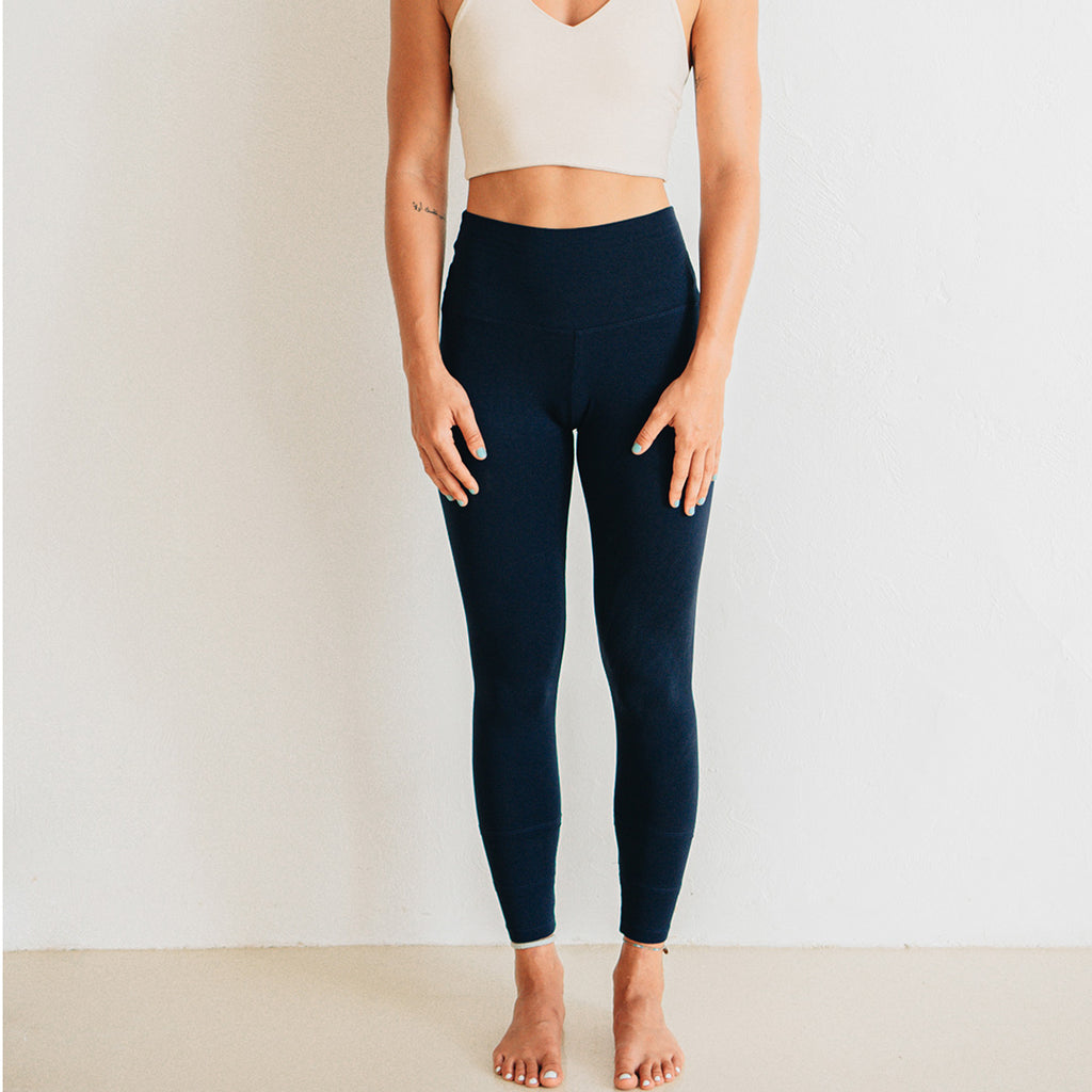 Yoga Leggings 'Orlo', samtweich und luftig leicht / vervola GmbH